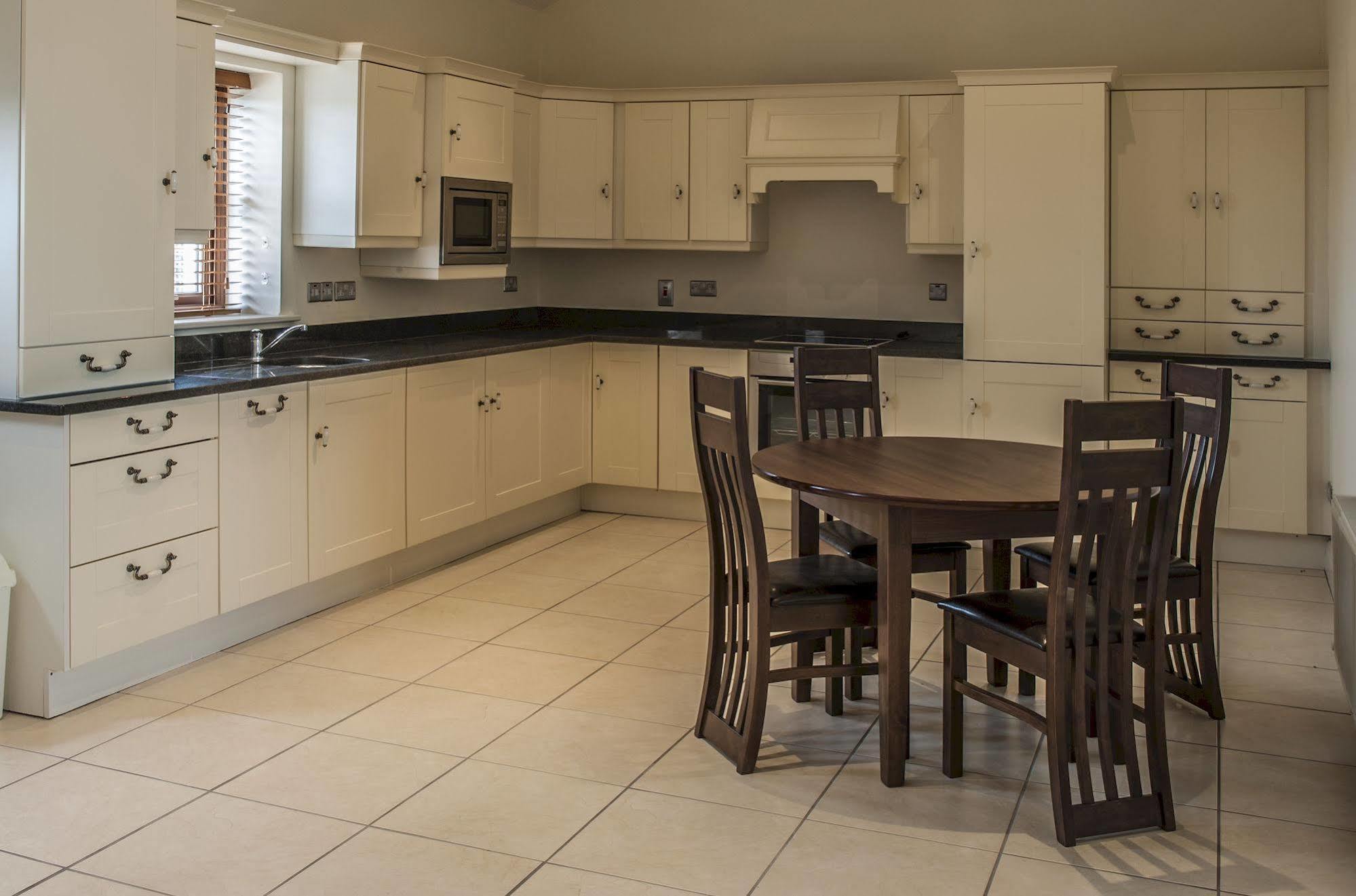 New Forest Estate Lodges Tyrrellspass Buitenkant foto